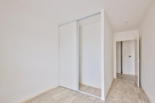 Appartement
         4 pièces
        - 85 m² Exclusivité 358 000 € *