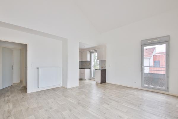 Appartement
         4 pièces
        - 85 m² Exclusivité 358 000 € *