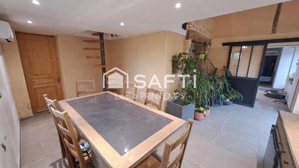 Longère 5 chambres garage et dépendances à Coulonges sur l'Autize !