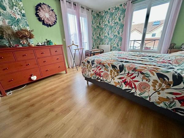 Maison Acheres 5 pièce(s) 127 m2 €439 000 **  - Référence  9024