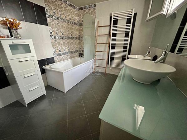 Maison Acheres 5 pièce(s) 127 m2 €439 000 **  - Référence  9024