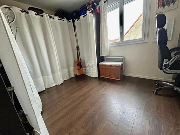 Maison Acheres 5 pièce(s) 127 m2 €439 000 **  - Référence  9024