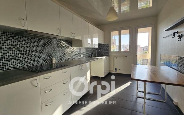 Appartement à vendre    4 pièces • 83,63 m2 Cournon-d'Auvergne