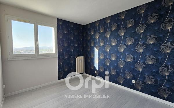 Appartement à vendre    4 pièces • 83,63 m2 Cournon-d'Auvergne