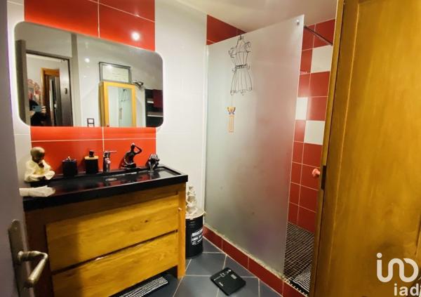 Maison 4 pièces de 101 m² à Carbon-Blanc (33560)