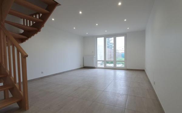 Maison à louer    5 pièces • 89,17 m2 Lésigny