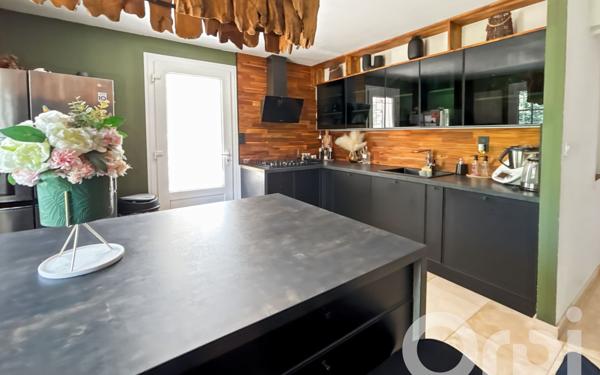 Maison à vendre    6 pièces •  Bollène