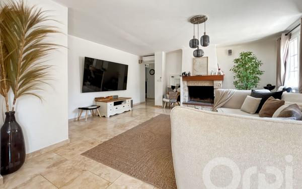 Maison à vendre    6 pièces •  Bollène