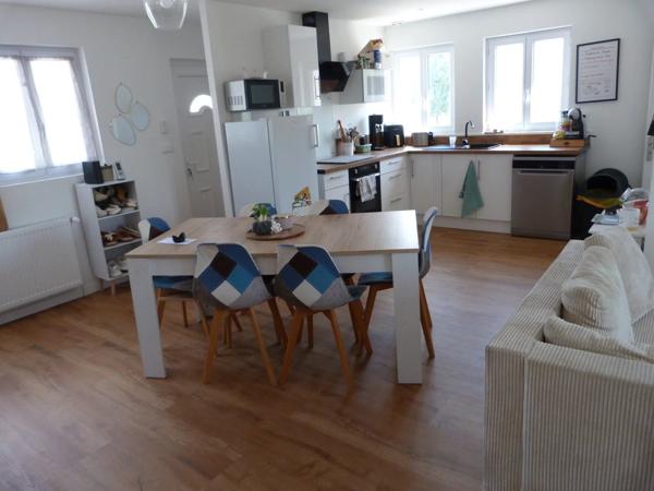 Location                                                      Maison
                        
                     4 pièces                      80 m2                     à Vierzon