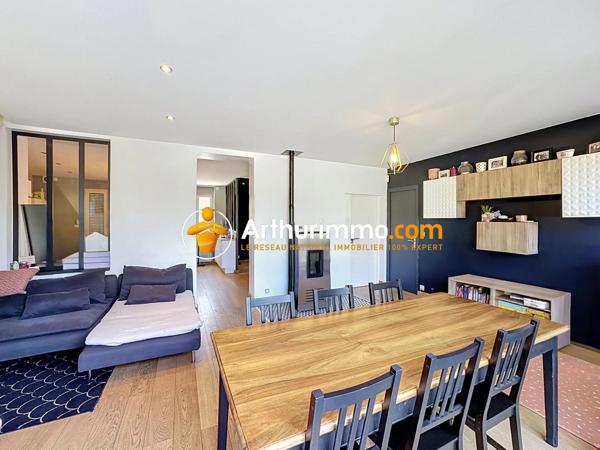 Vente                                                      Maison
                        
                     6 pièces                      145 m2                     à Bourgoin-Jallieu
