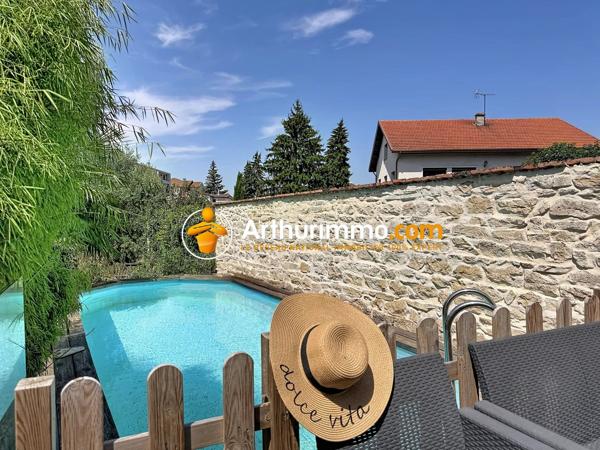 Vente                                                      Maison
                        
                     6 pièces                      145 m2                     à Bourgoin-Jallieu