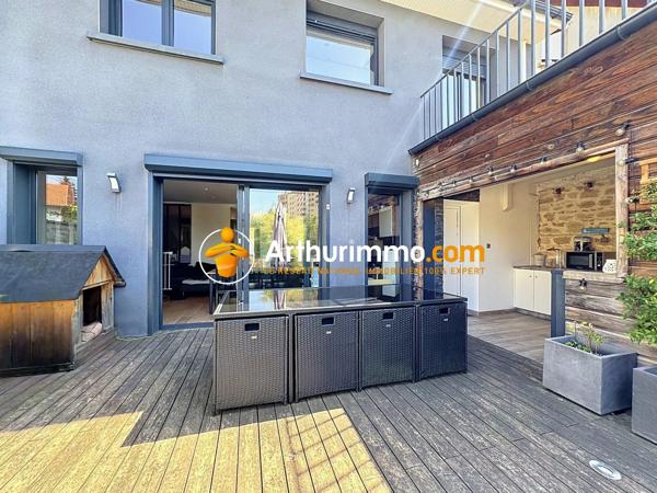 Vente                                                      Maison
                        
                     6 pièces                      145 m2                     à Bourgoin-Jallieu