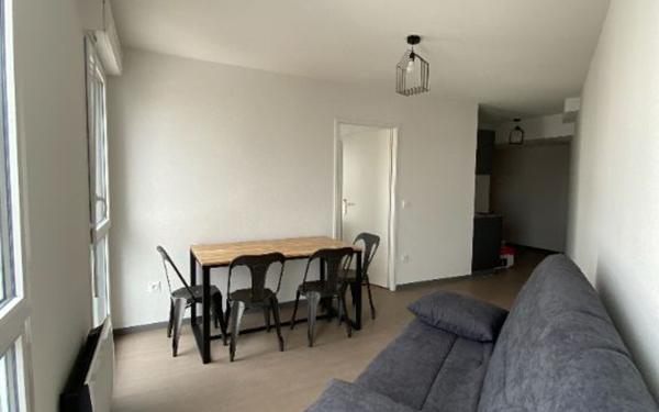 Appartement à louer    1 pièce •  La Rochelle