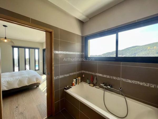 Vente Maison 5 pièces 195 m2 à Bastia