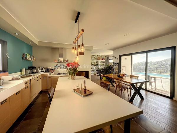 Vente Maison 5 pièces 195 m2 à Bastia