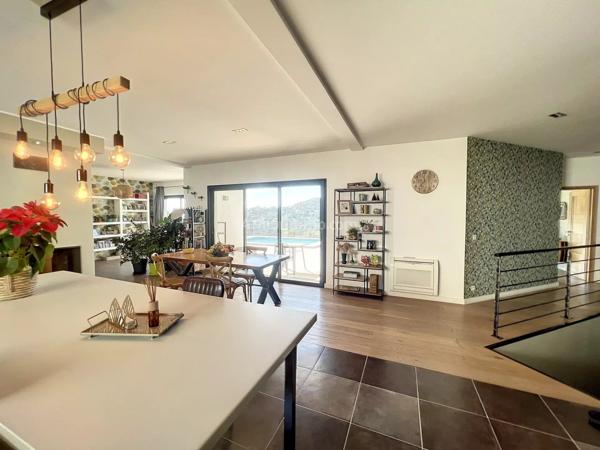 Vente Maison 5 pièces 195 m2 à Bastia