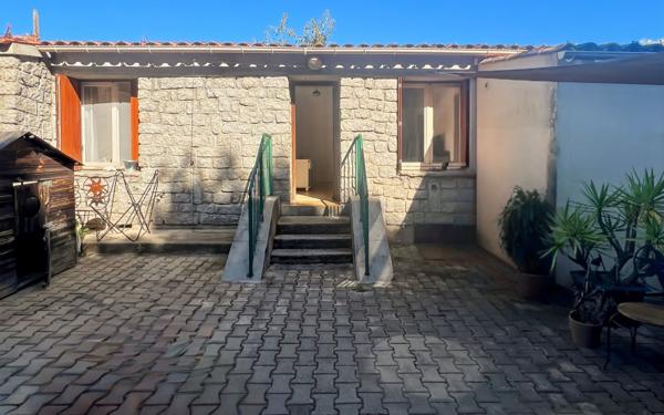 Appartement à vendre    4 pièces • 73,30 m2 Alata