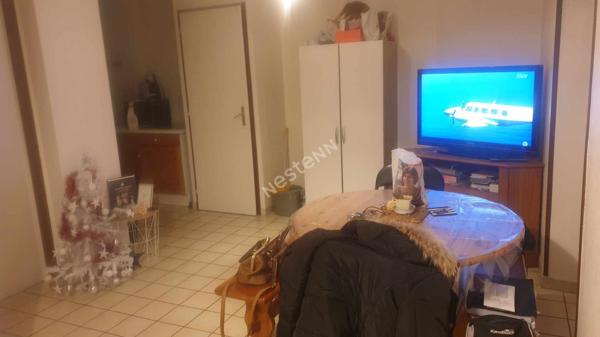 Studio meublé au 1er étage dans le centre ville de Tence