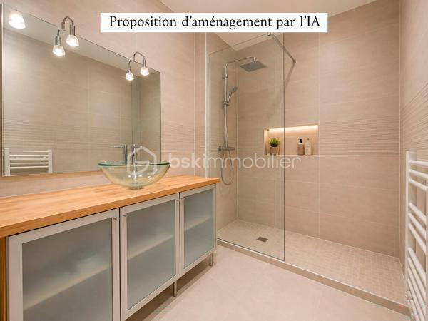 EN EXCLUSIVITE : Plein centre d'Auneau, très proche des commodités, ce bel appartement d'environ 70 m2 propose une entrée avec couloir qui dessert un beau salon - salle à manger de plus de 20 m2, une grande cuisine séparée et équipée , 2 chambres, une buanderie, une salle de bain ainsi qu'un WC indépendant.

Ce bien est complété par :
- un jardinet de 13 m2 avec une terrasse en bois pour profiter des extérieurs
- une place de parking 
- une cave pour plus de rangement

Dimensions des pièces :
Entrée/couloir : 8,42 m2
Salon : 20,34 m2
Cuisine : 8,49 m2
Chambre 1 : 9,78 m2
Chambre 2 : 11,91 m2
Salle de bain : 4,86 m2
Buanderie : 4,25 m2
WC : 1,46 m2

Les + : emplacement privilégié / jardinet / volets roulants / chauffage électrique / place de parking extérieure

Une visite s'impose ! Contactez-moi ...