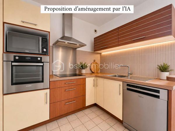 EN EXCLUSIVITE : Plein centre d'Auneau, très proche des commodités, ce bel appartement d'environ 70 m2 propose une entrée avec couloir qui dessert un beau salon - salle à manger de plus de 20 m2, une grande cuisine séparée et équipée , 2 chambres, une buanderie, une salle de bain ainsi qu'un WC indépendant.

Ce bien est complété par :
- un jardinet de 13 m2 avec une terrasse en bois pour profiter des extérieurs
- une place de parking 
- une cave pour plus de rangement

Dimensions des pièces :
Entrée/couloir : 8,42 m2
Salon : 20,34 m2
Cuisine : 8,49 m2
Chambre 1 : 9,78 m2
Chambre 2 : 11,91 m2
Salle de bain : 4,86 m2
Buanderie : 4,25 m2
WC : 1,46 m2

Les + : emplacement privilégié / jardinet / volets roulants / chauffage électrique / place de parking extérieure

Une visite s'impose ! Contactez-moi ...