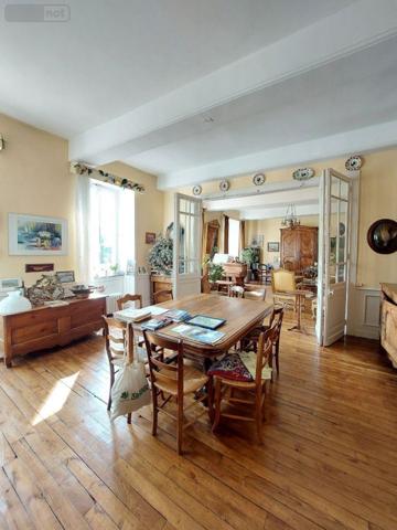 Maison à vendre à Rennes en Ille-et-Vilaine (35000), ref : 35009/CM-259   
Centre Ville