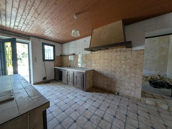 Ensemble immobilier – 2 maisons de ville en pierre – Saucats centre bourg