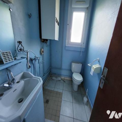 Maison d'habitation à vendre dans la campagne de Leuhan, Finistère 29