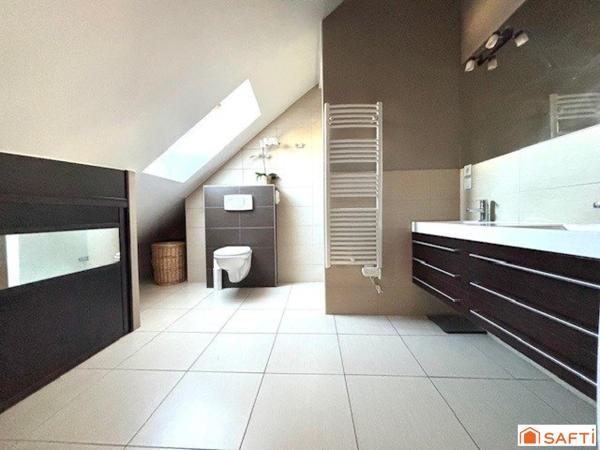 RARE A LA VENTE HYPER CENTRE D'ANNECY