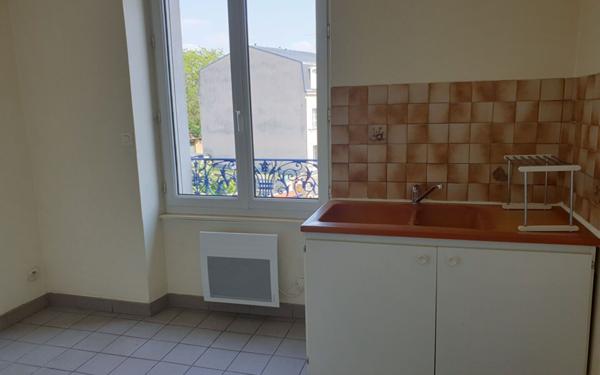 Appartement à louer    1 pièce •  Melun