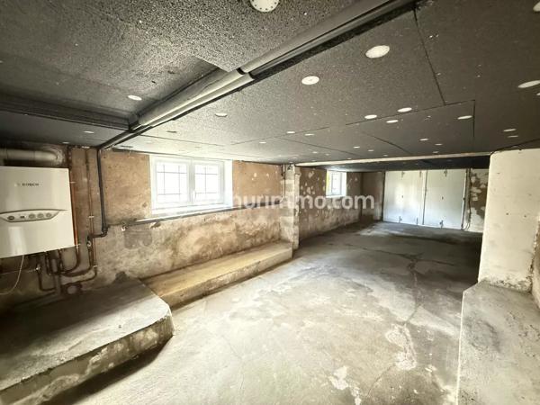Vente                                                      Maison
                        
                     4 pièces                      119 m2                     à Saint-Astier