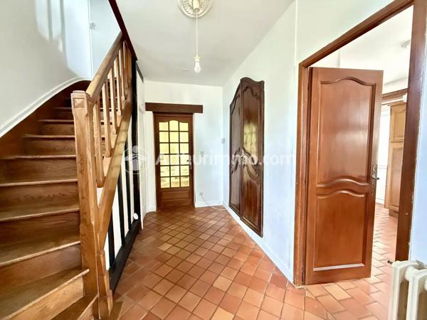 Vente                                                      Maison
                        
                     4 pièces                      119 m2                     à Saint-Astier