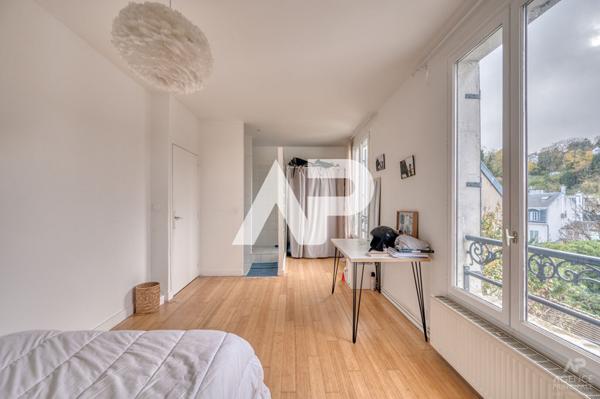 Maison Bougival 4 pièce(s) 150 m2 €840 000 ** - Référence 19447