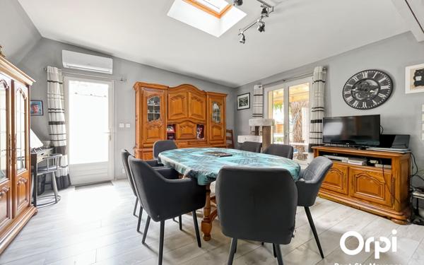 Maison à vendre    7 pièces •  Verneuil-en-Halatte