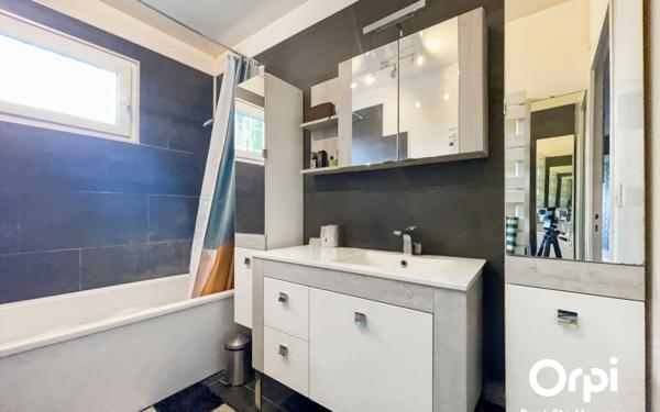 Maison à vendre    7 pièces •  Verneuil-en-Halatte