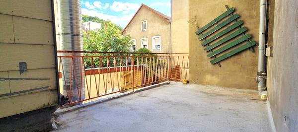 .FORBACH 57600 – IMMEUBLE À FORT POTENTIEL – COMMERCE + HABITATION