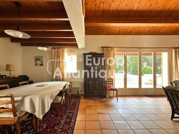 Villa avec piscine 200m² habitables - Parc de la résidence - La Palmyre