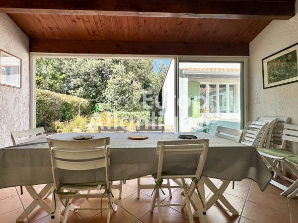 Villa avec piscine 200m² habitables - Parc de la résidence - La Palmyre