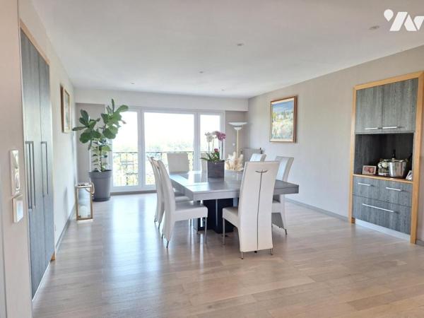 Sainte Catherine, magnifique Penthouse de 200m² et 80 m² de terrasse