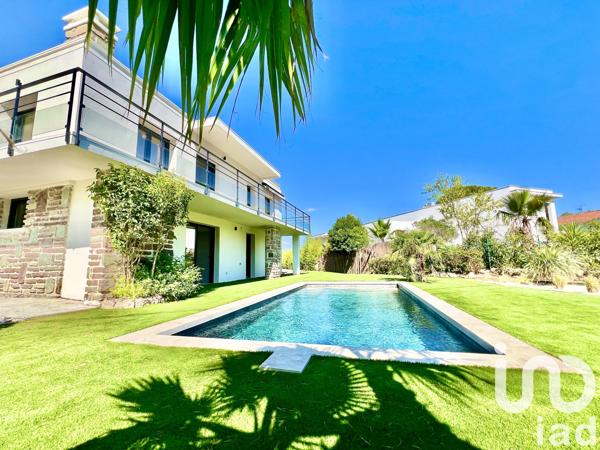 Maison à vendre 7 pièces 175 m² Saint-Raphaël