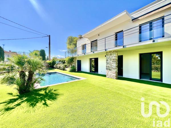 Maison à vendre 7 pièces 175 m² Saint-Raphaël