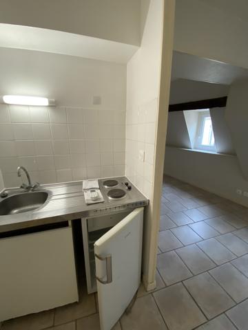 Appartement
                                                                                                                                                                                                                                                                                                                        1 pièce(s)                                                                                                                                                                                                                                                                                                                              20  m²