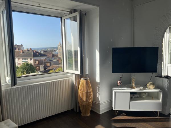 Appartement
                                                                                                                                                                                                                                                                                                                        2 pièce(s)                                                                                                                                                                                                          1 chambre(s)                                                                                                                                                                                                          47.74  m²