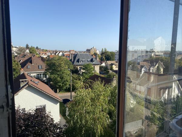 Appartement
                                                                                                                                                                                                                                                                                                                        2 pièce(s)                                                                                                                                                                                                          1 chambre(s)                                                                                                                                                                                                          47.74  m²