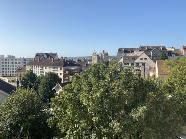 Appartement
                                                                                                                                                                                                                                                                                                                        2 pièce(s)                                                                                                                                                                                                          1 chambre(s)                                                                                                                                                                                                          47.74  m²