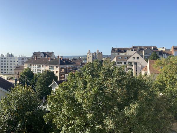 Appartement
                                                                                                                                                                                                                                                                                                                        2 pièce(s)                                                                                                                                                                                                          1 chambre(s)                                                                                                                                                                                                          47.74  m²