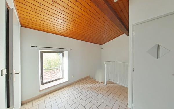 Appartement à louer    3 pièces •  Peyrins