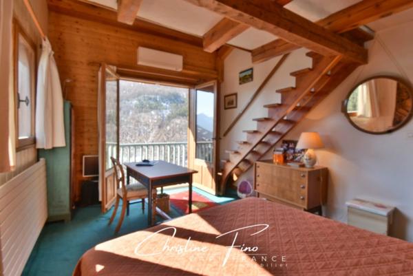 SERRE CHEVALIER - LA SALLE LES ALPES Belle maison de village avec extérieur