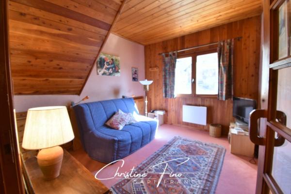 SERRE CHEVALIER - LA SALLE LES ALPES Belle maison de village avec extérieur