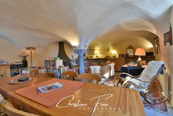 SERRE CHEVALIER - LA SALLE LES ALPES Belle maison de village avec extérieur