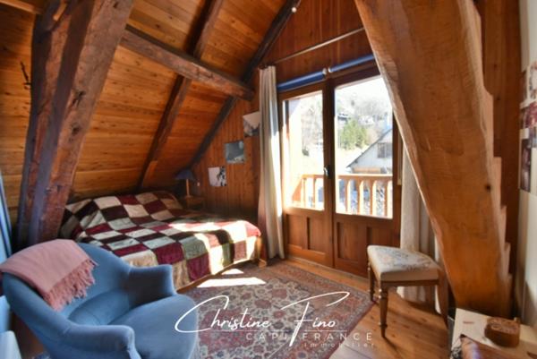 SERRE CHEVALIER - LA SALLE LES ALPES Belle maison de village avec extérieur